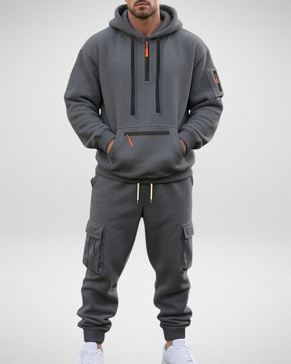 Męski dres – bluza z kapturem i spodnie cargo – sportowy zimowy look
