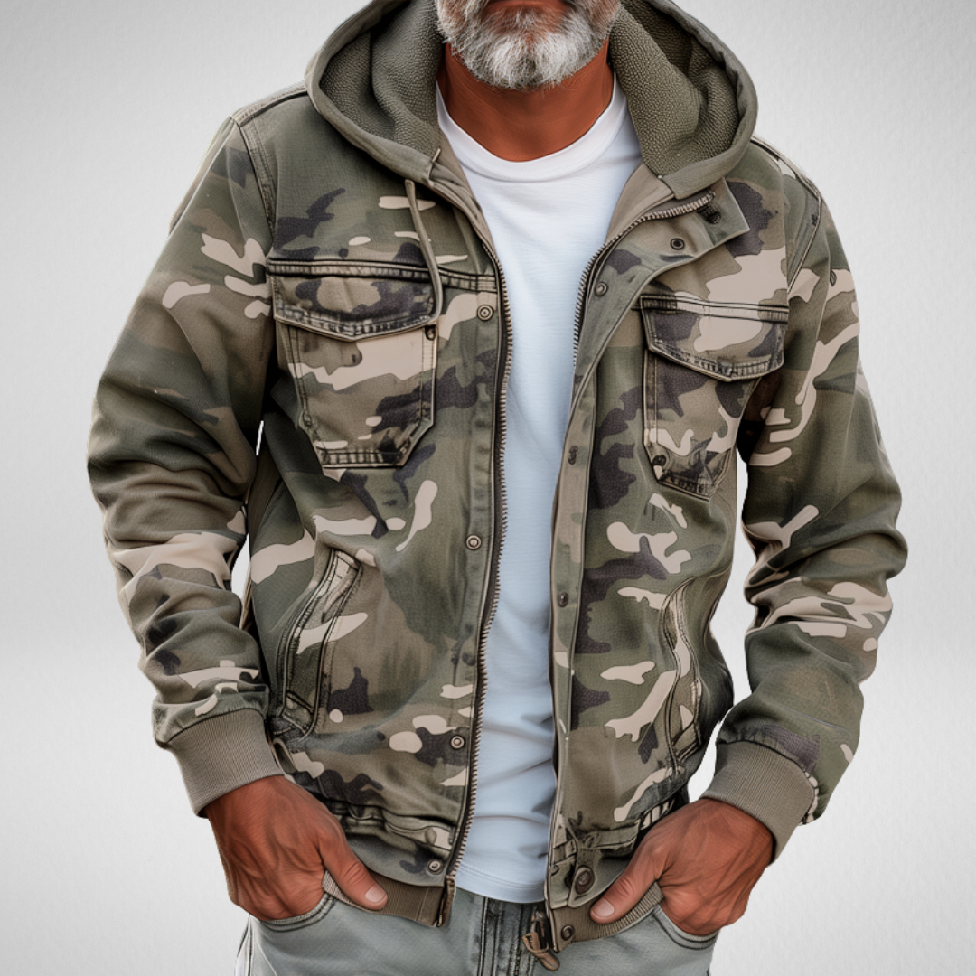 Męska kurtka z kapturem w stylu militarnym – wytrzymałość i nowoczesny wygląd