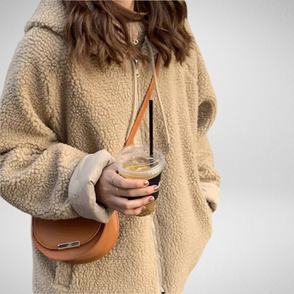 Kurtka damska dwustronna z kapturem – ciepło i styl w jednym