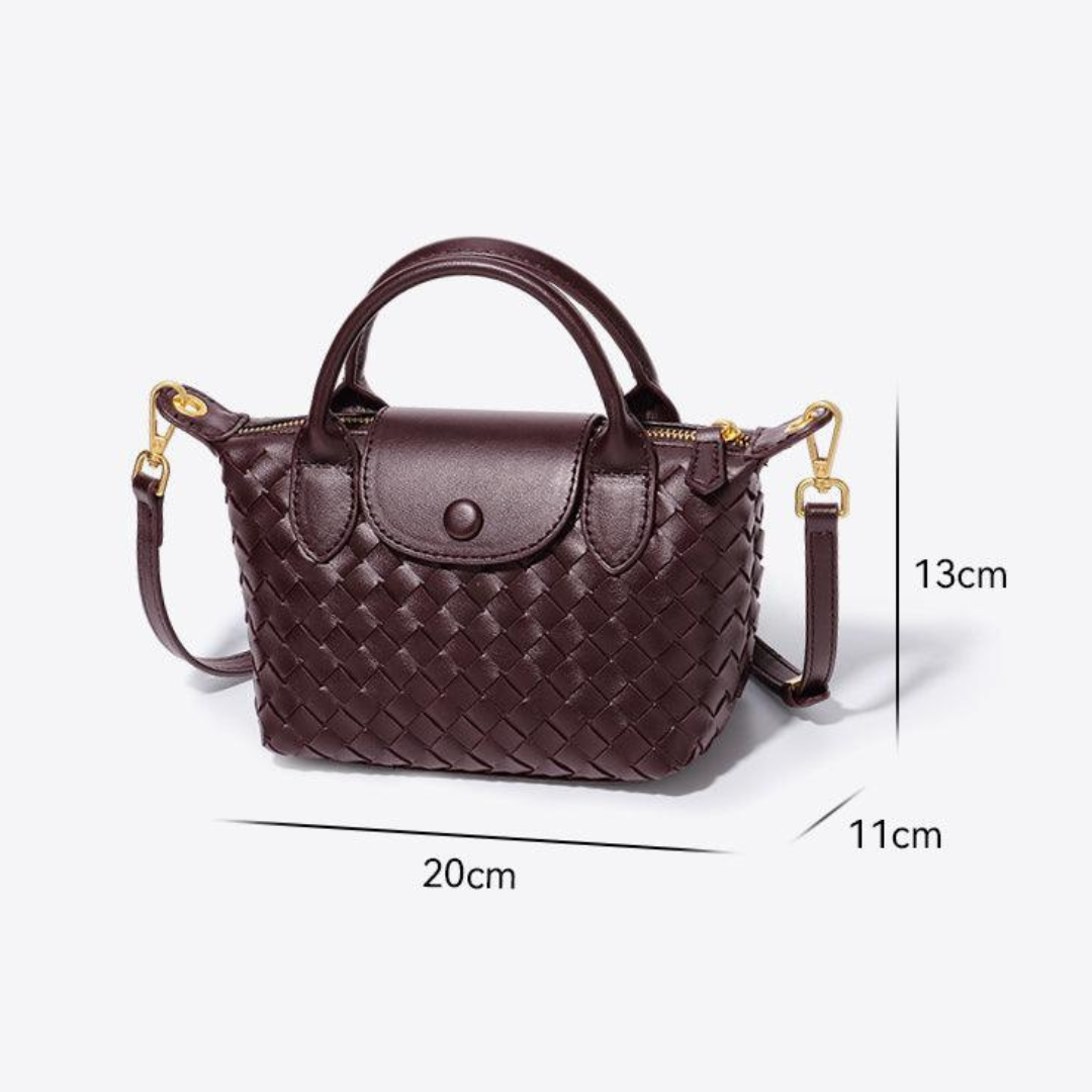 Kompaktowa torebka z plecionym wzorem – elegancja w mini formacie