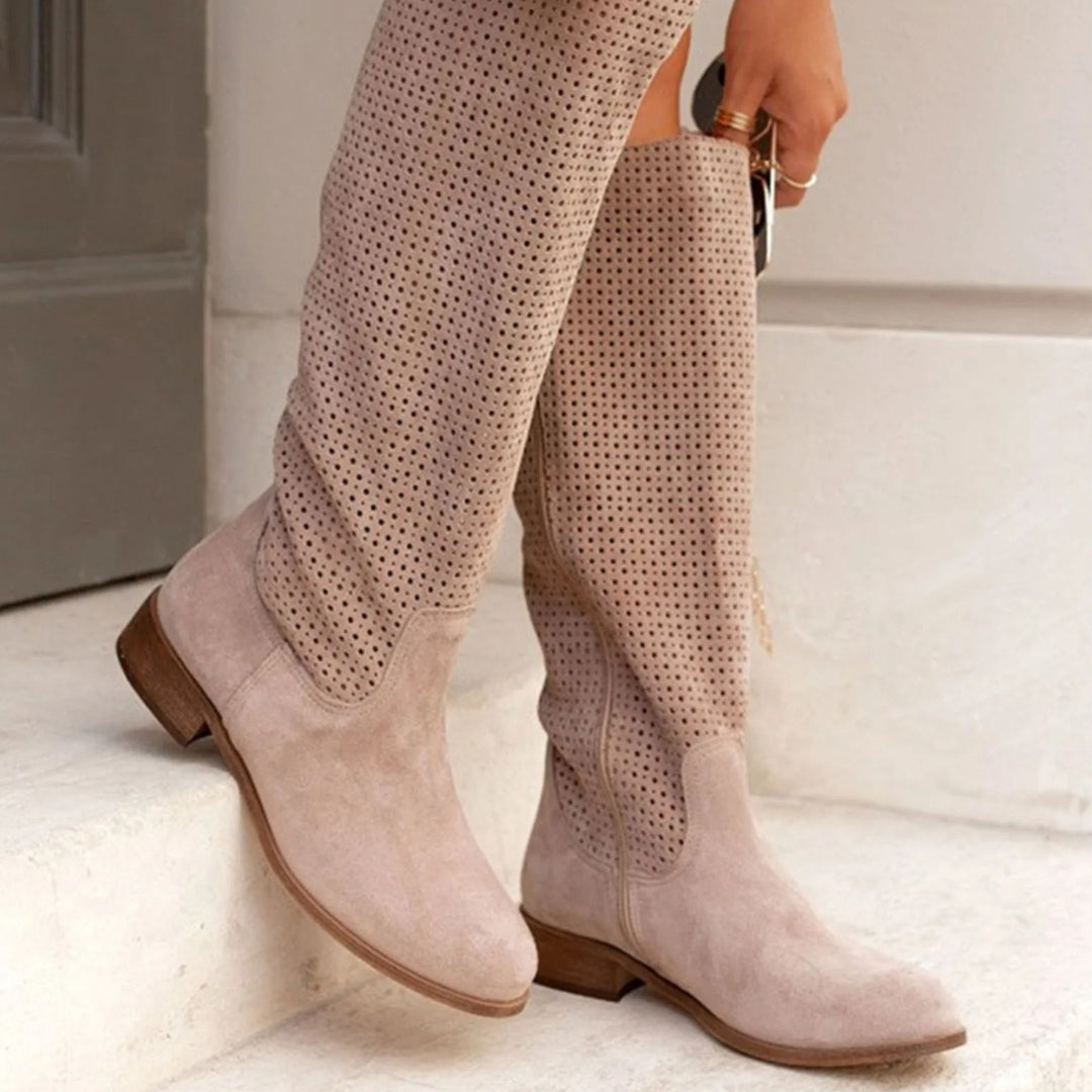 Damskie kozaki zamszowe za kolano – lekkość i perforowany styl