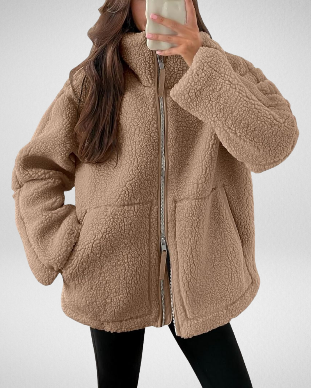 Damska kurtka polarowa typu “teddy” – ciepło i miękkość na chłodne dni