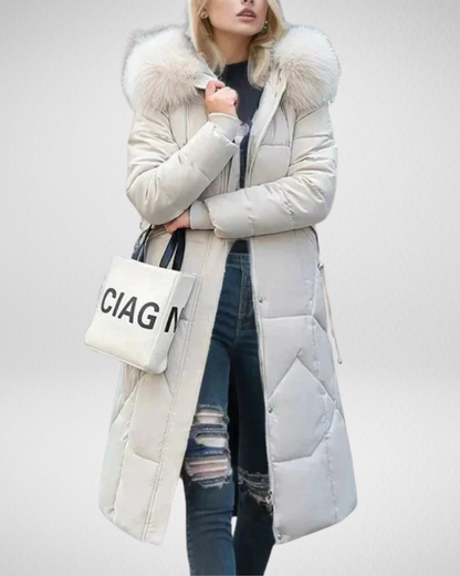 Elegancki płaszcz zimowy z kapturem i futrzanym kołnierzem