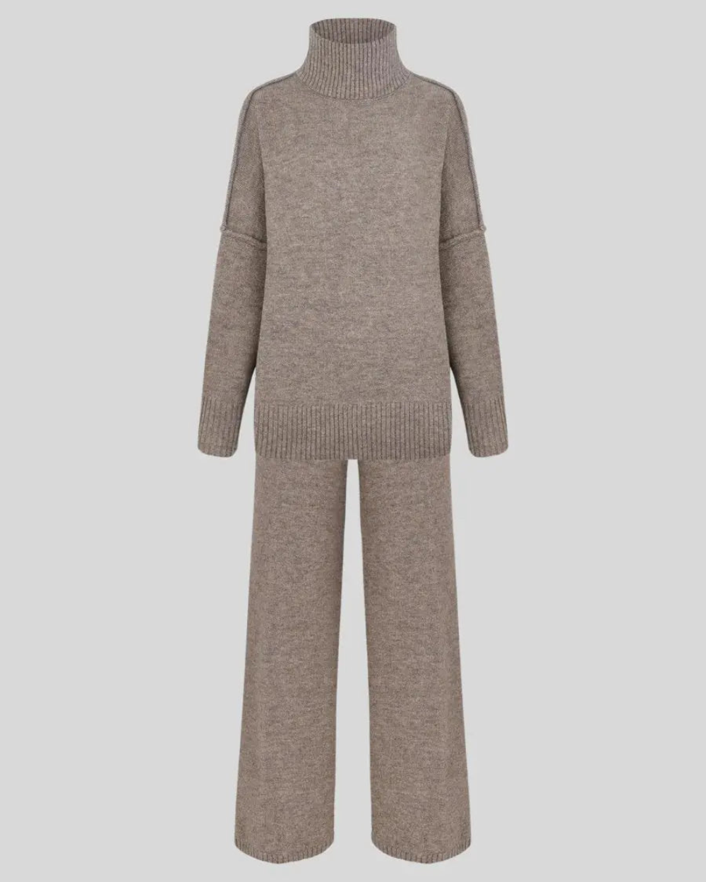 Dzianinowy komplet damski – miękki, stylowy i wygodny