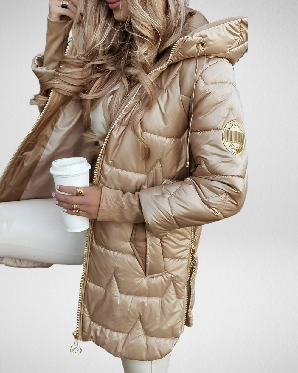 Damska pikowana kurtka z kapturem – elegancja i ciepło na chłodniejsze dni