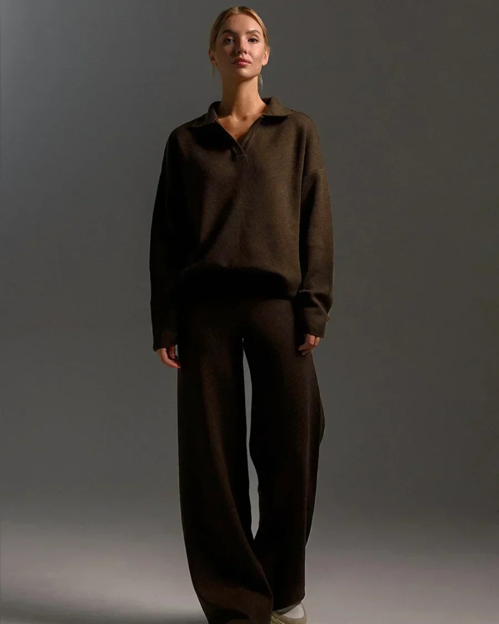 Dzianinowy komplet damski – elegancja i komfort na co dzień