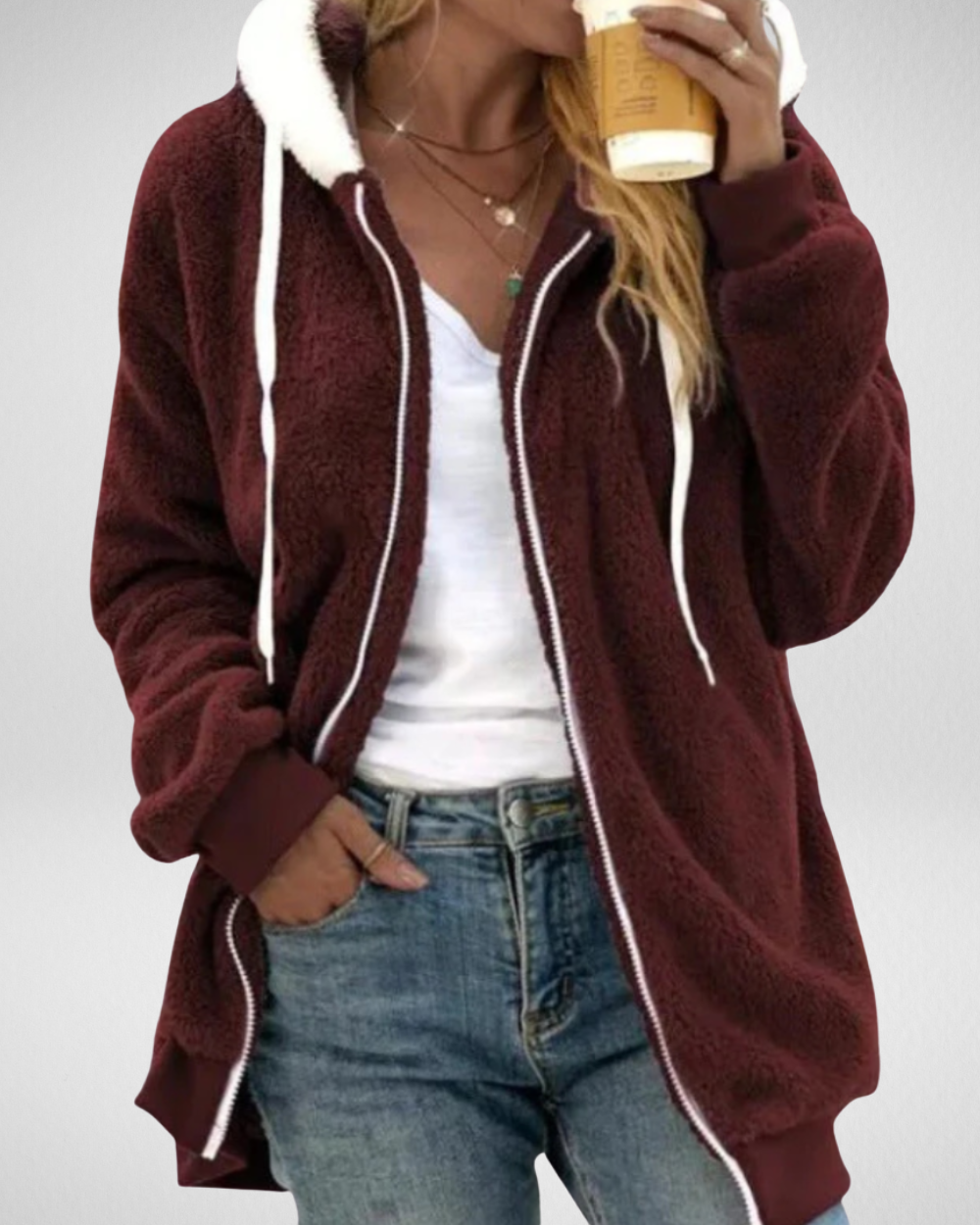 Damska bluza polarowa z kapturem – miękkość i wygoda w codziennym stylu