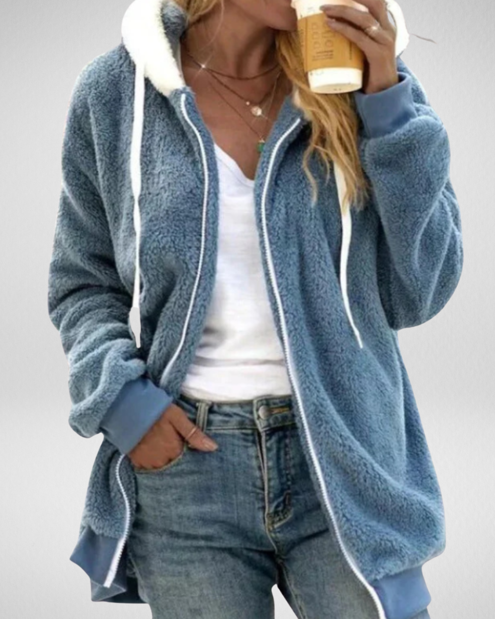 Damska bluza polarowa z kapturem – miękkość i wygoda w codziennym stylu