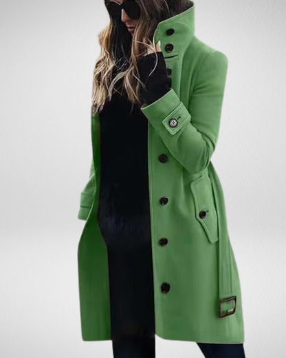 Elegancki płaszcz damski z paskiem – klasyka i szyk na chłodne dni