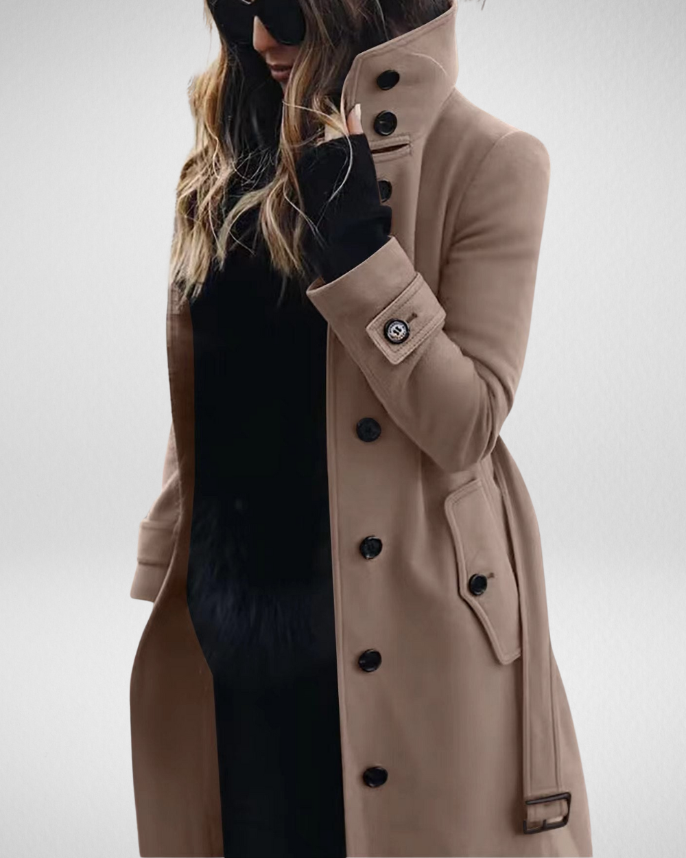 Elegancki płaszcz damski z paskiem – klasyka i szyk na chłodne dni