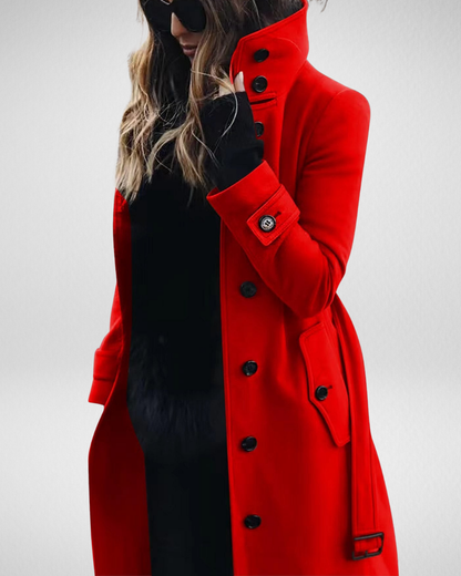 Elegancki płaszcz damski z paskiem – klasyka i szyk na chłodne dni