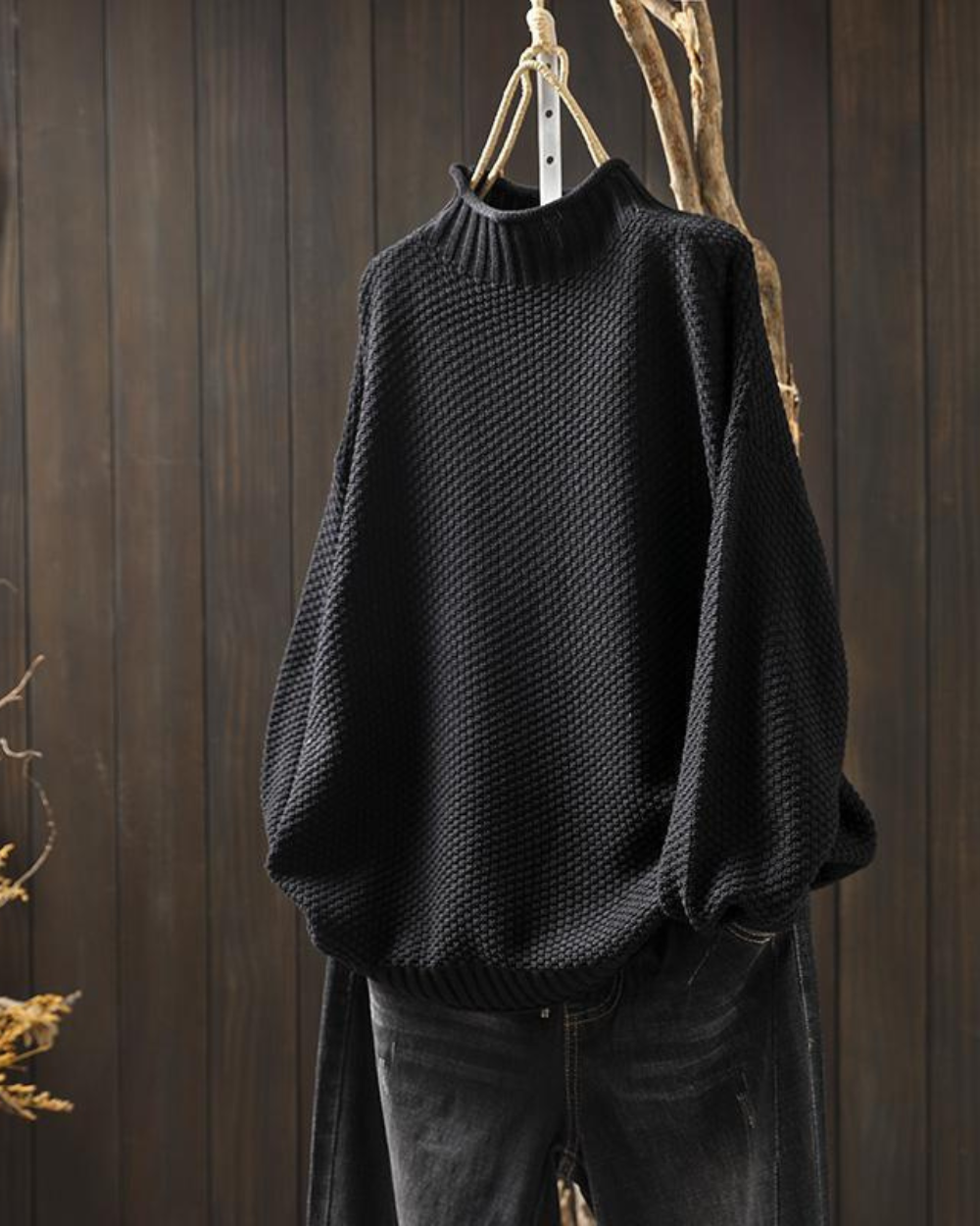 Damski sweter oversize z golfem – ciepło i elegancja w luźnym wydaniu