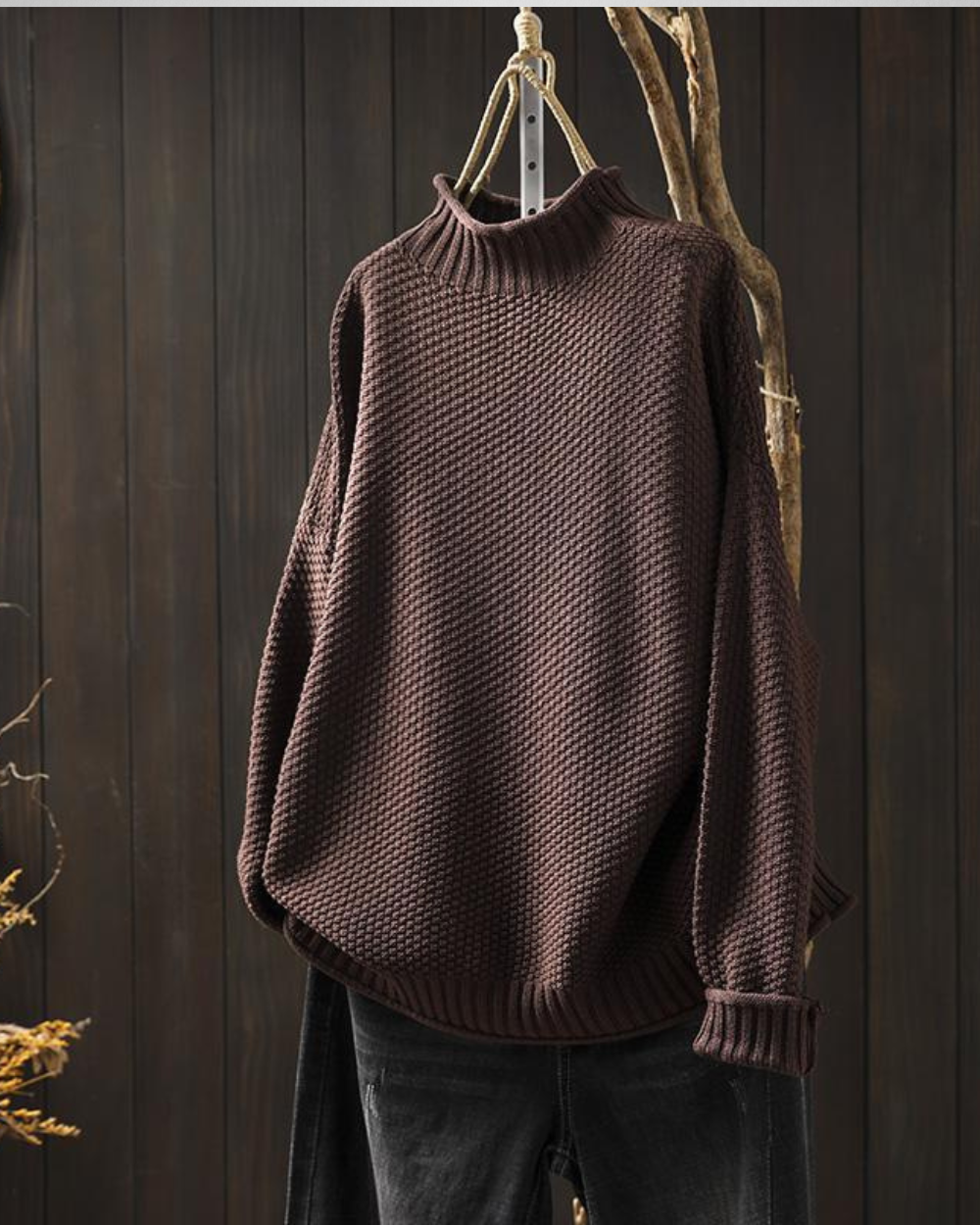 Damski sweter oversize z golfem – ciepło i elegancja w luźnym wydaniu