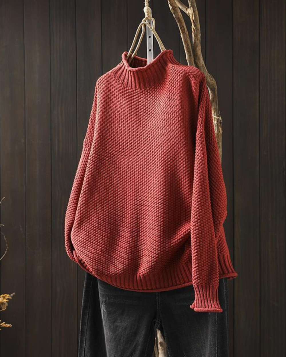 Damski sweter oversize z golfem – ciepło i elegancja w luźnym wydaniu