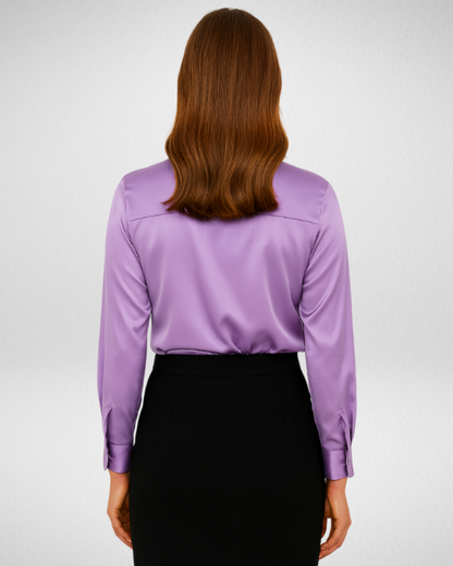 Damska satynowa koszula – elegancja i wygoda w każdej stylizacji