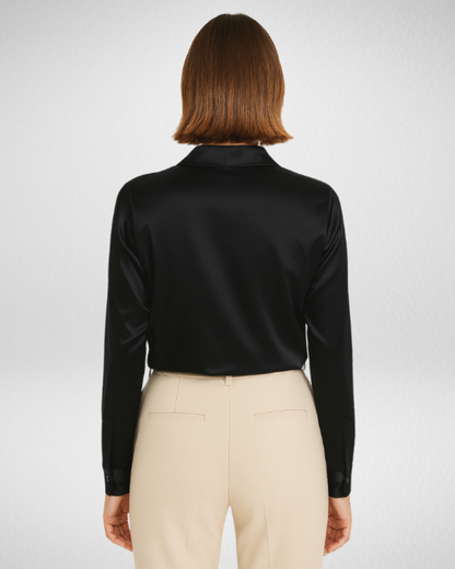 Damska satynowa koszula – elegancja i wygoda w każdej stylizacji