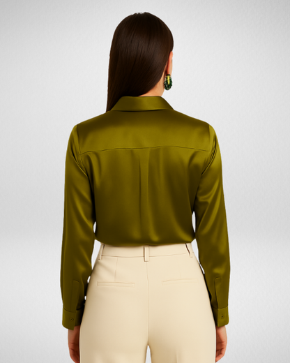 Damska satynowa koszula – elegancja i wygoda w każdej stylizacji