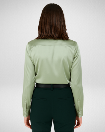 Damska satynowa koszula – elegancja i wygoda w każdej stylizacji