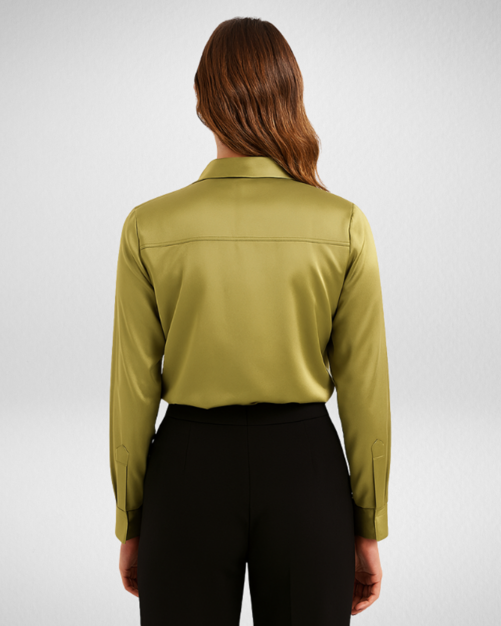 Damska satynowa koszula – elegancja i wygoda w każdej stylizacji