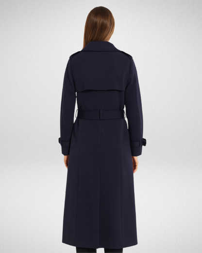 Damski klasyczny trencz – ponadczasowa elegancja na każdą okazję