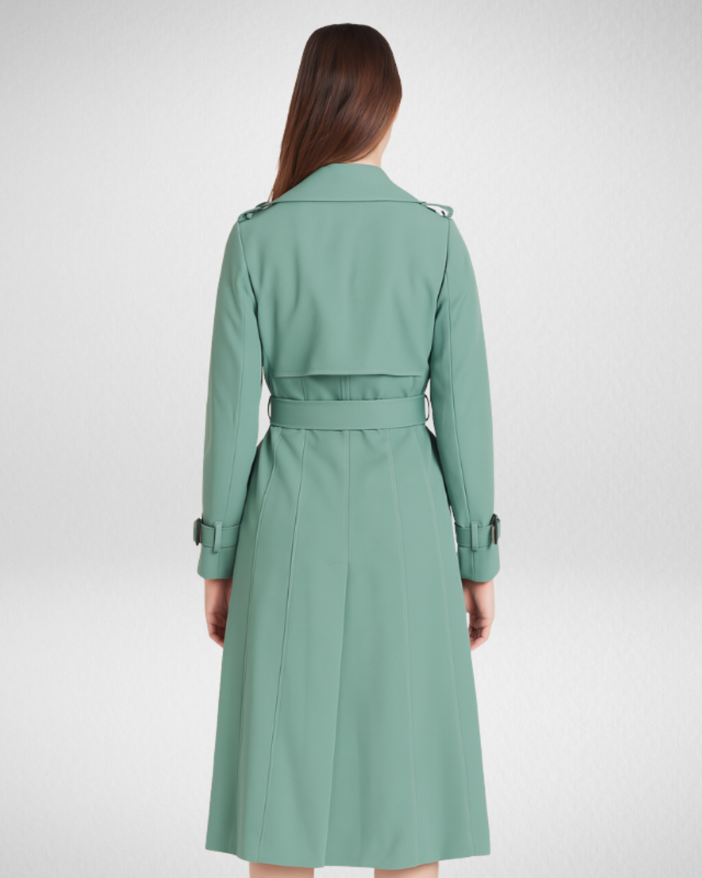 Damski klasyczny trencz – ponadczasowa elegancja na każdą okazję