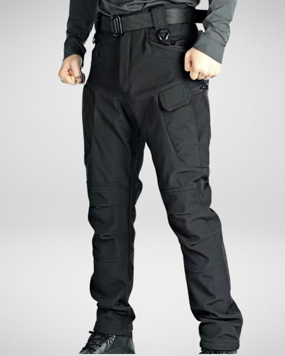 Męskie Spodnie Taktyczne – Wytrzymałość i Komfort w Każdych Warunkach