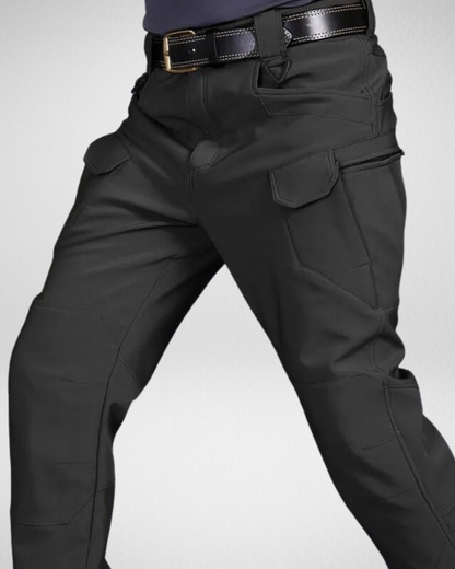 Męskie Spodnie Taktyczne – Wytrzymałość i Komfort w Każdych Warunkach