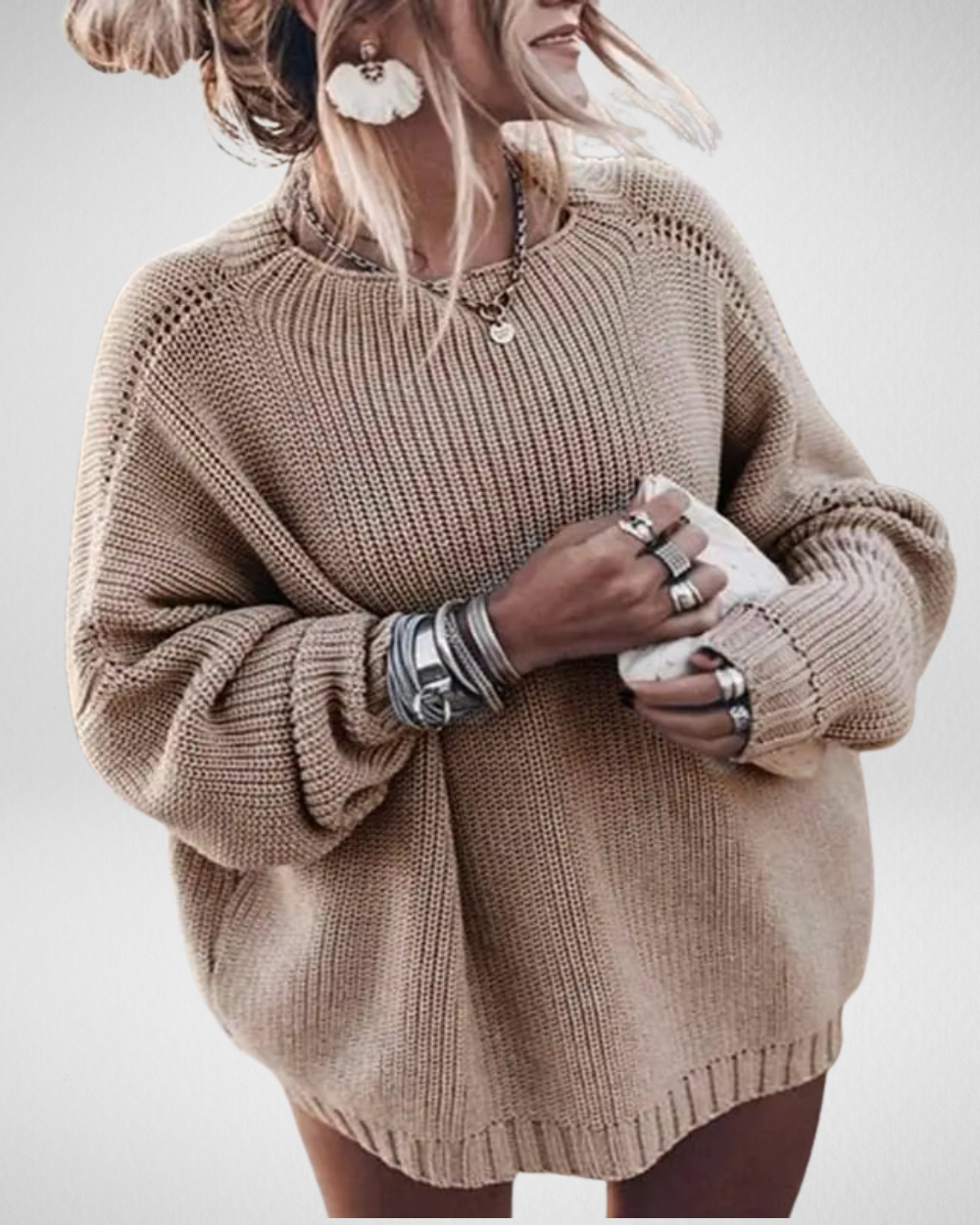 Sweter Oversize Dzianinowy – Komfort i Styl na Co Dzień