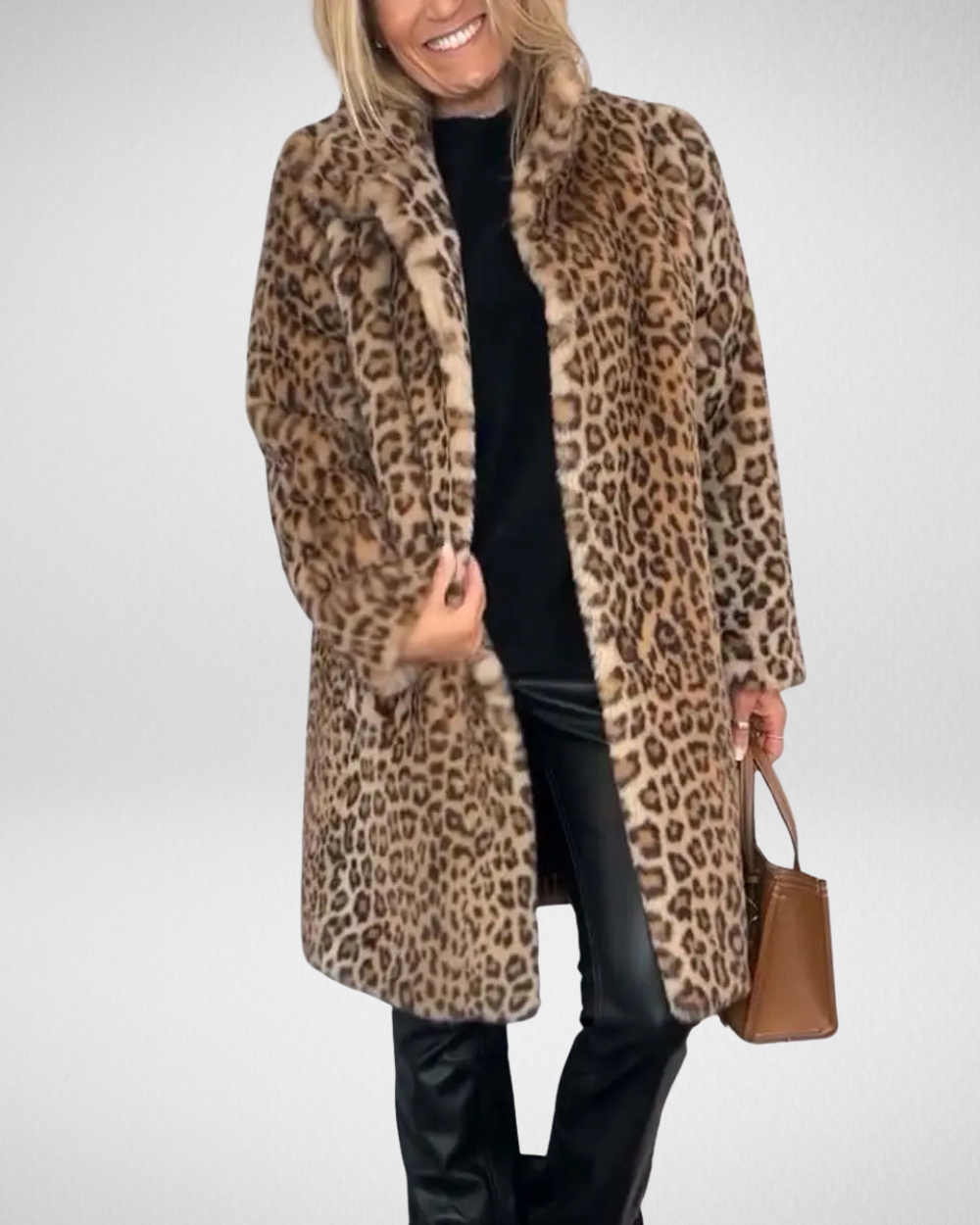 Klasyczny płaszcz z motywem leopard print – ponadczasowa elegancja na chłodne dni