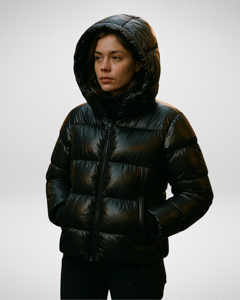 Damska Błyszcząca Kurtka Puchowa – Nowoczesny Look na Zimne Dni